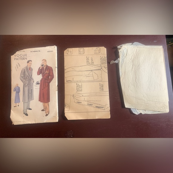 Vintage Vogue Pattern 8753 Men's Robe, circa 1951, Size M, Cut (Maybe?) - Picture 3 of 7
